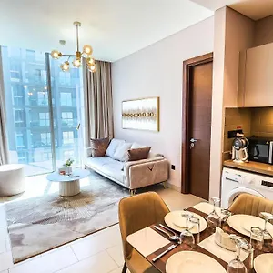  شقة By Latinem Luxury 2br Holiday Cvr B2208 Near Burj Khalifa